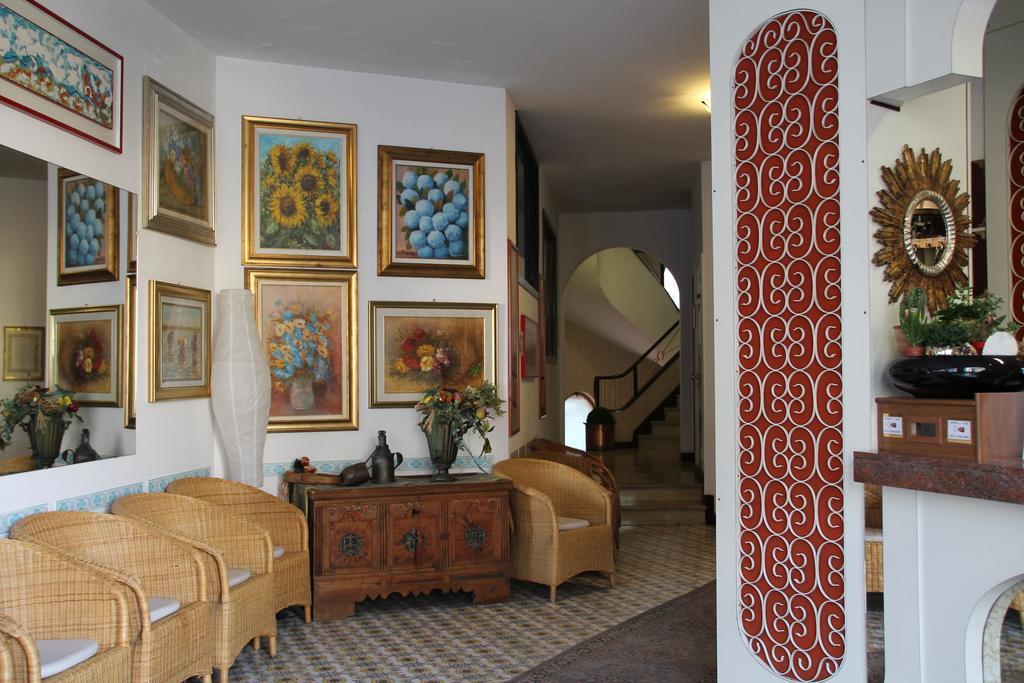 פייטרה ליגורה Hotel Paco מראה חיצוני תמונה