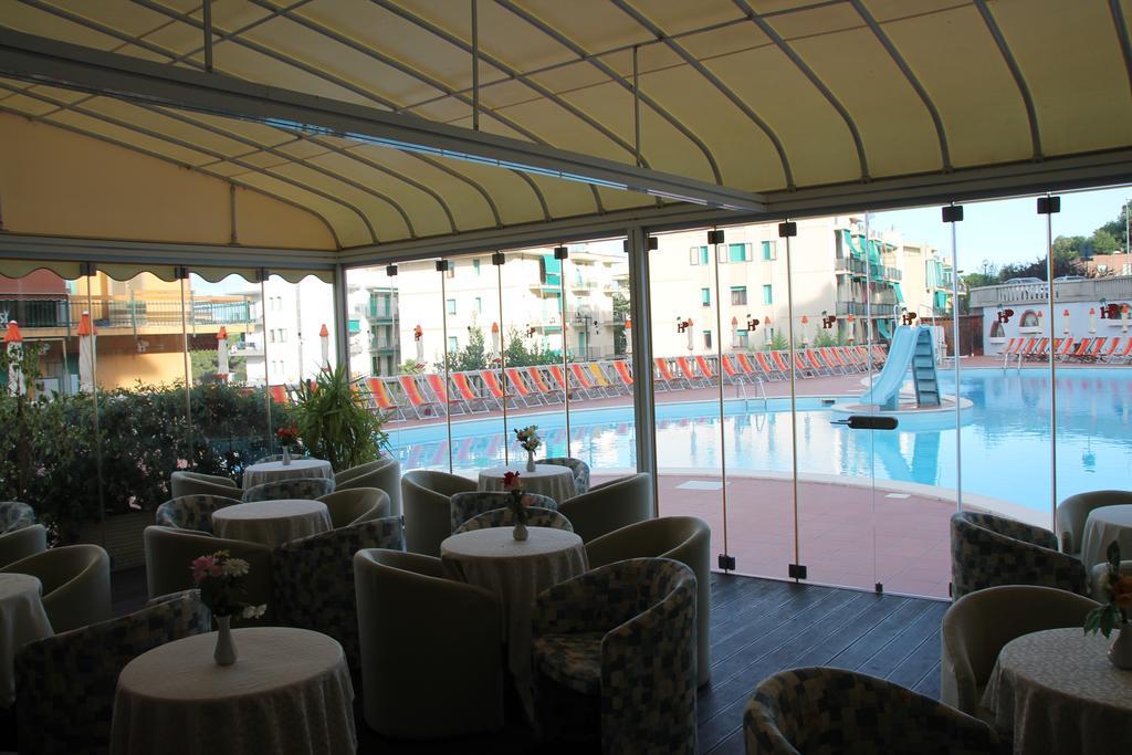 פייטרה ליגורה Hotel Paco מראה חיצוני תמונה