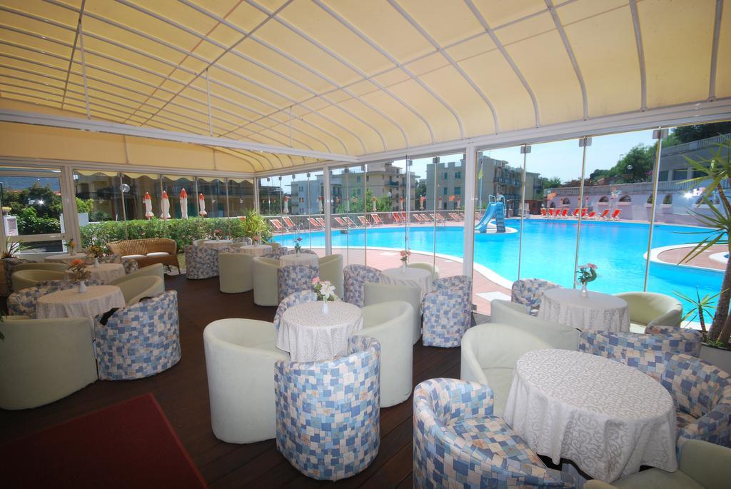 פייטרה ליגורה Hotel Paco מראה חיצוני תמונה